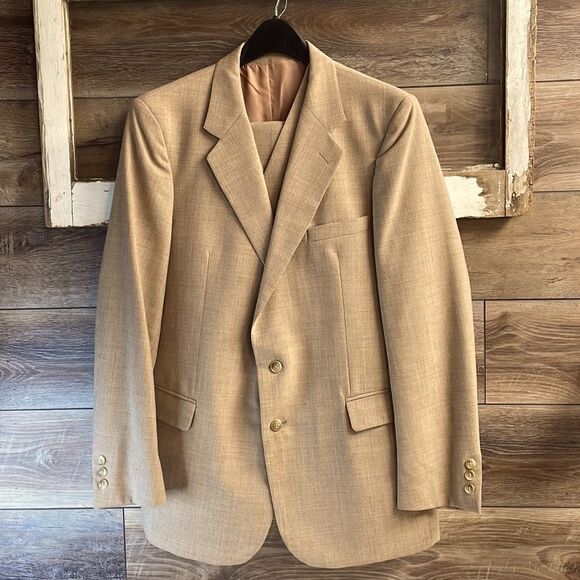 Men’s 3 pc Tan Dress Suit Size 42R, Made in Poland - Picture 1 of 13